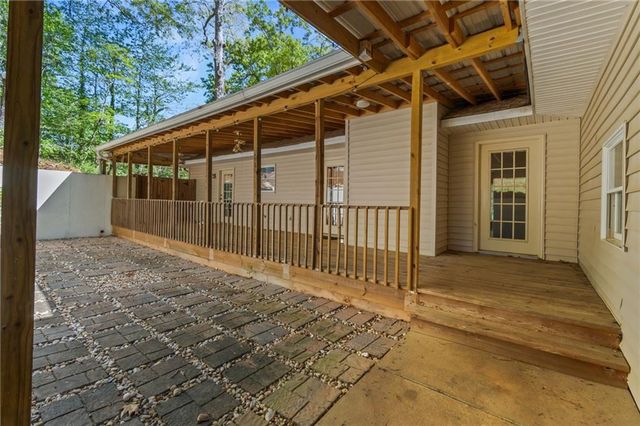 725 Nix Drive, Gainesville, GA 30501