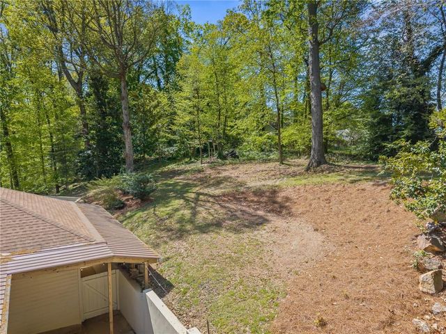 725 Nix Drive, Gainesville, GA 30501