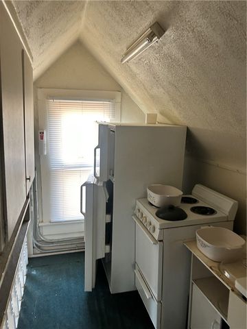 408 E Garfield Ave, New Castle, PA 16105