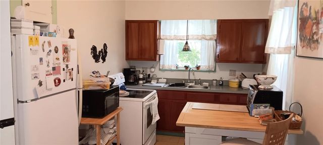 408 E Garfield Ave, New Castle, PA 16105