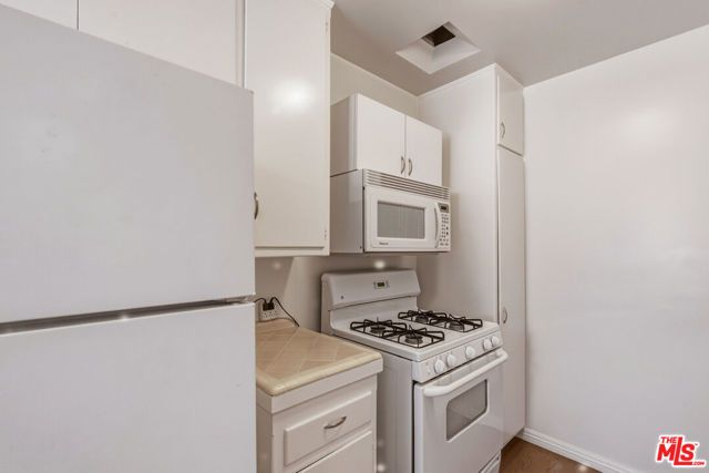 1643 N Formosa Avenue 5, Los Angeles, CA 90046