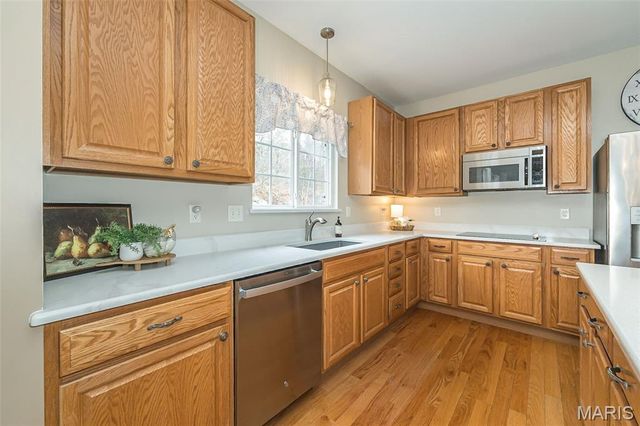 1546 Hunters Meadow Drive, O'fallon, MO 63366