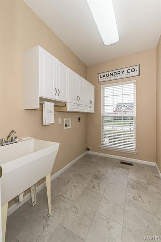 1546 Hunters Meadow Drive, O'fallon, MO 63366