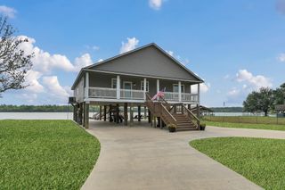 98 Lake View Drive, Huntsville, TX 77320