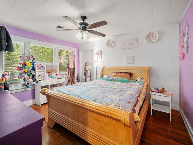 608 N Ross St, Kerrville, TX 78028