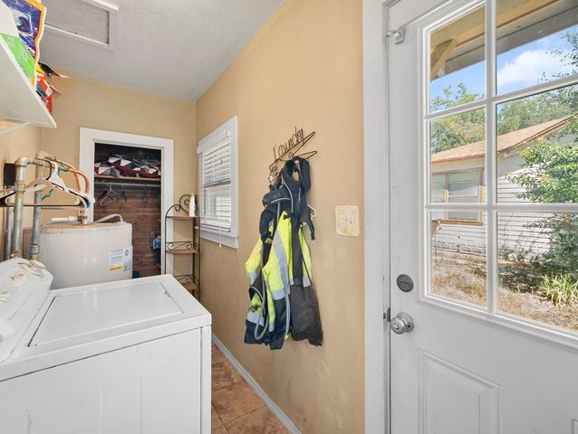 608 N Ross St, Kerrville, TX 78028