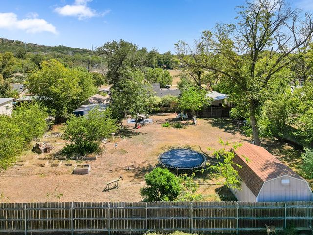 608 N Ross St, Kerrville, TX 78028