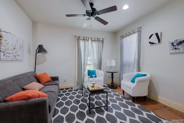 215 Ira Ave Apt 1, San Antonio, TX 78209