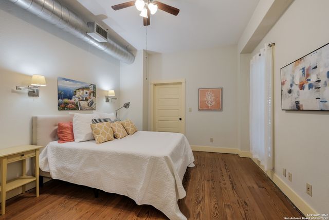 215 Ira Ave Apt 1, San Antonio, TX 78209