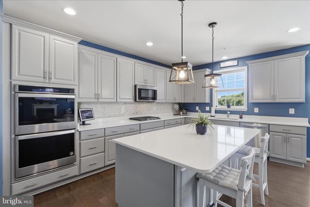 9354 DRUMMAN DR, Hagerstown, MD 21740