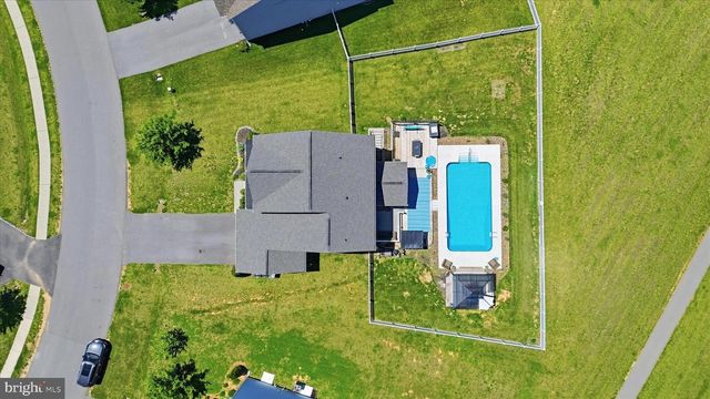 9354 DRUMMAN DR, Hagerstown, MD 21740