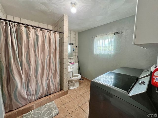 1018 Morris, Utica, NY 13501