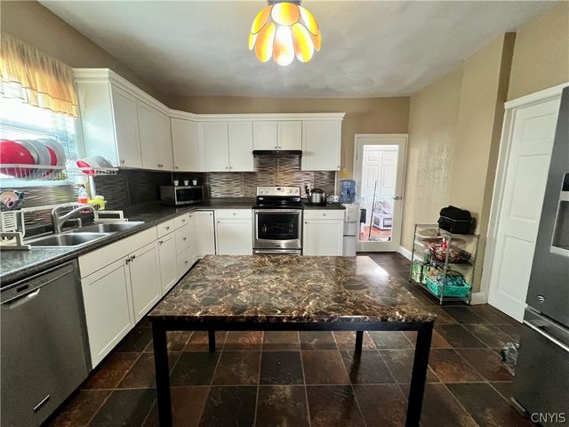 1018 Morris, Utica, NY 13501