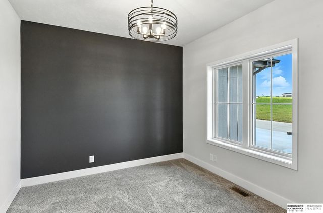 11113 S 98th Street, Papillion, NE 68046