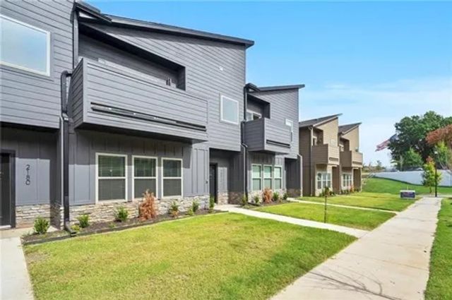 2172 W Million Lane, Fayetteville, AR 72704