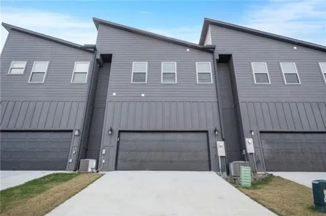 2172 W Million Lane, Fayetteville, AR 72704