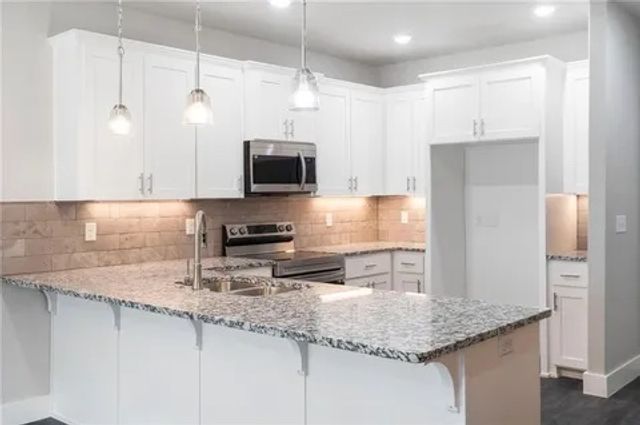 2172 W Million Lane, Fayetteville, AR 72704