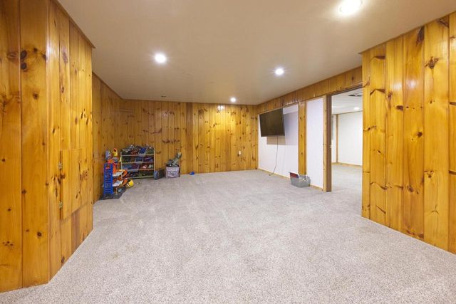 927 Lone Tree Lane, Prairie Du Sac, WI 53578
