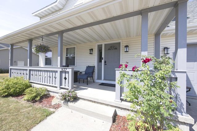927 Lone Tree Lane, Prairie Du Sac, WI 53578