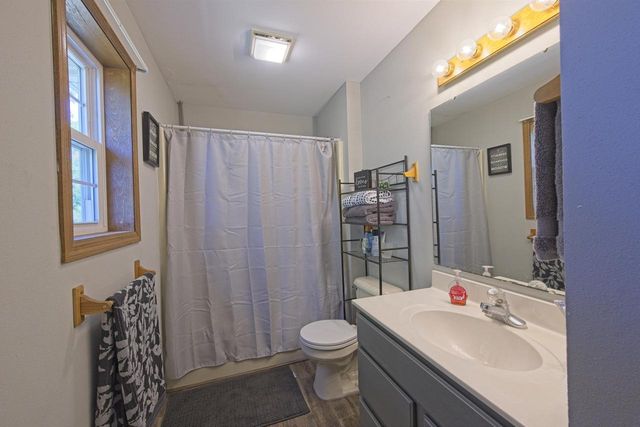927 Lone Tree Lane, Prairie Du Sac, WI 53578