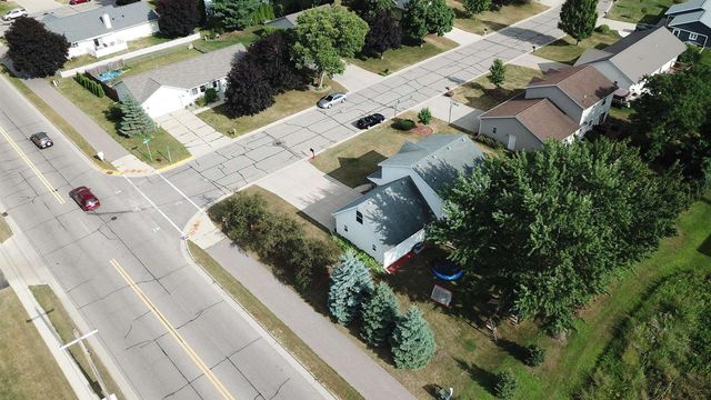 927 Lone Tree Lane, Prairie Du Sac, WI 53578