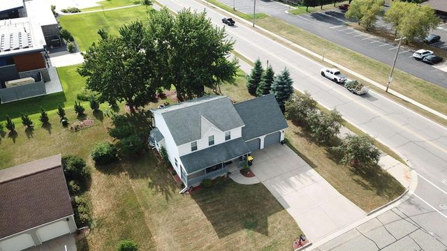 927 Lone Tree Lane, Prairie Du Sac, WI 53578