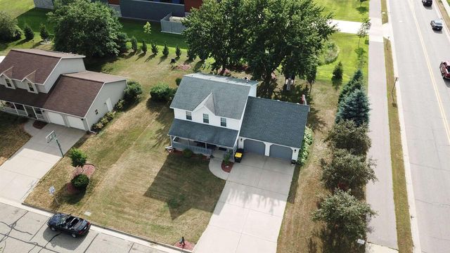 927 Lone Tree Lane, Prairie Du Sac, WI 53578