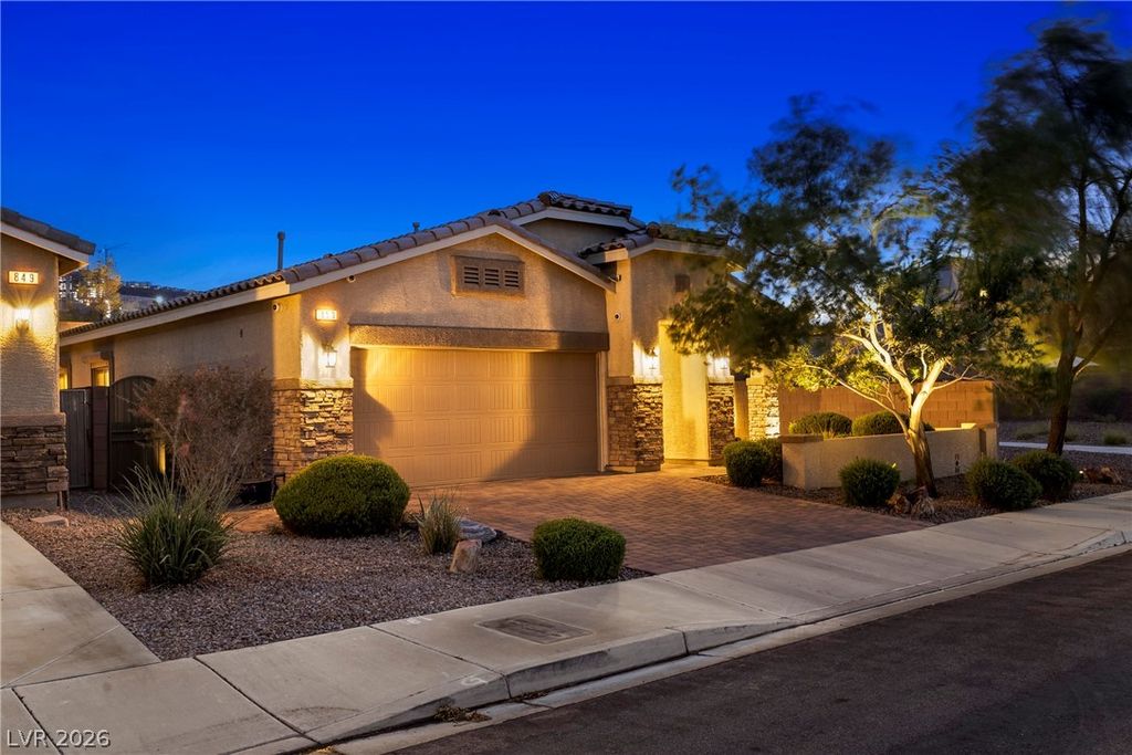853 Maybole Avenue, Henderson, NV 89012 — photo 2