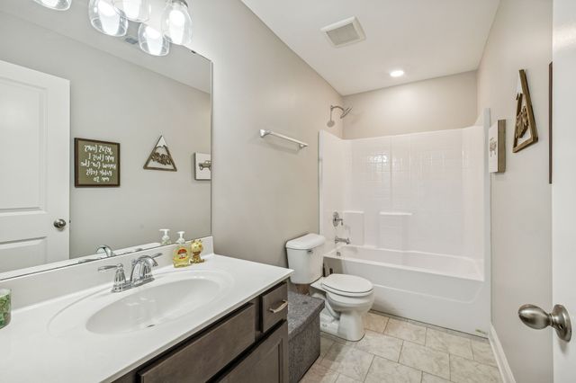 1709 Alayna Ct, Nashville, TN 37221