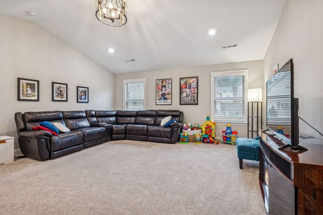 1709 Alayna Ct, Nashville, TN 37221