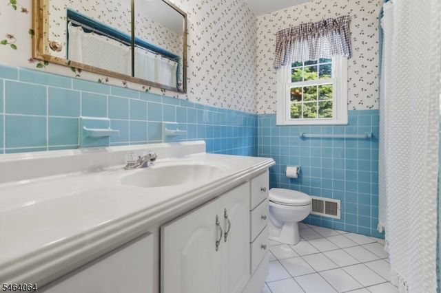 7 Bromleigh Way, Morris Twp., NJ 07950