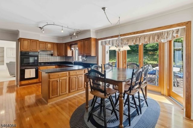 7 Bromleigh Way, Morris Twp., NJ 07950