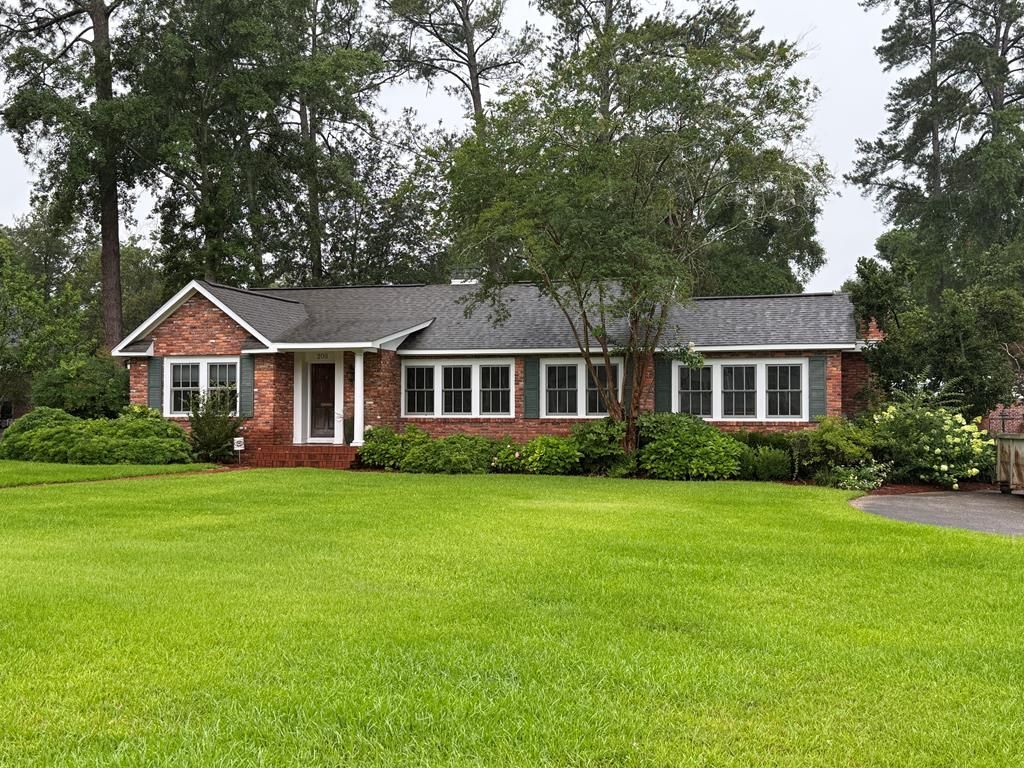 209 Hazelwood, Dothan, AL 36303