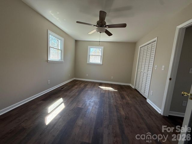 3730 Sedgefield Drive, Conover, NC 28613