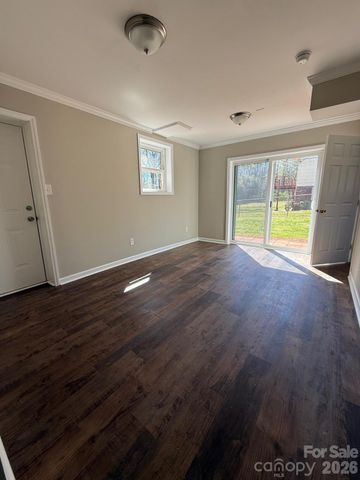 3730 Sedgefield Drive, Conover, NC 28613