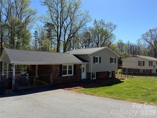 3730 Sedgefield Drive, Conover, NC 28613