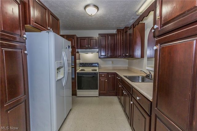 3800 Grace Drive, Kent, OH 44240