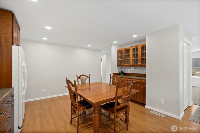 30022 6th Avenue SW, Federal Way, WA 98023