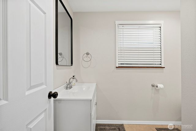 30022 6th Avenue SW, Federal Way, WA 98023