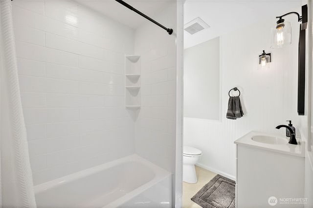 30022 6th Avenue SW, Federal Way, WA 98023