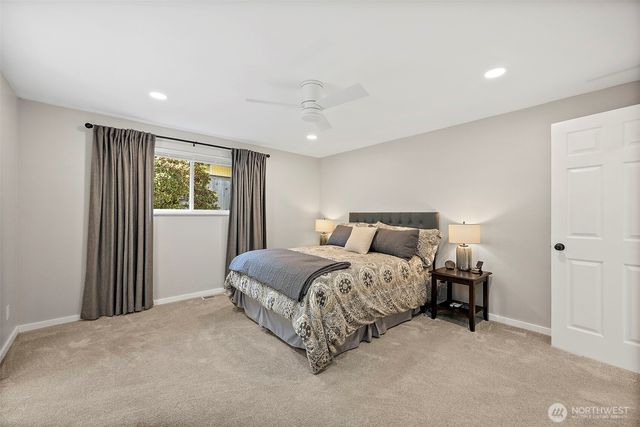 30022 6th Avenue SW, Federal Way, WA 98023