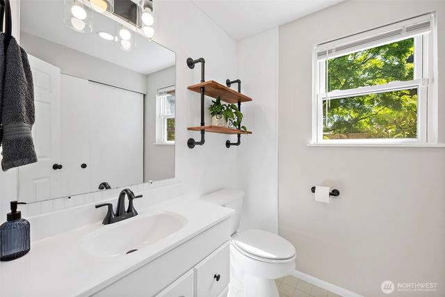 30022 6th Avenue SW, Federal Way, WA 98023