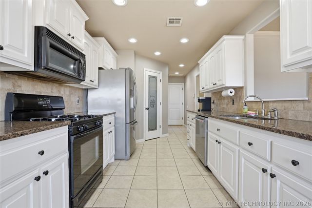 11806 S Primrose Street, Jenks, OK 74037