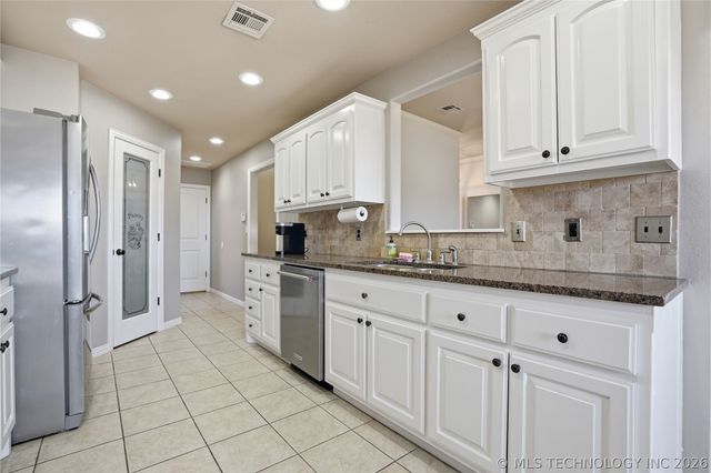 11806 S Primrose Street, Jenks, OK 74037