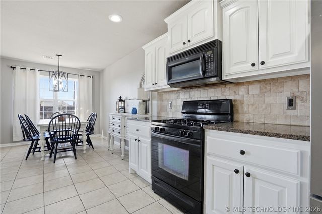 11806 S Primrose Street, Jenks, OK 74037