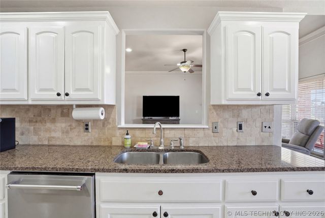 11806 S Primrose Street, Jenks, OK 74037