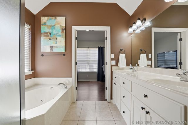 11806 S Primrose Street, Jenks, OK 74037