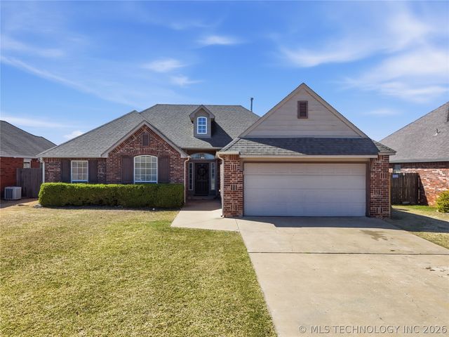 11806 S Primrose Street, Jenks, OK 74037
