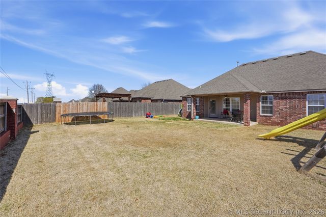11806 S Primrose Street, Jenks, OK 74037