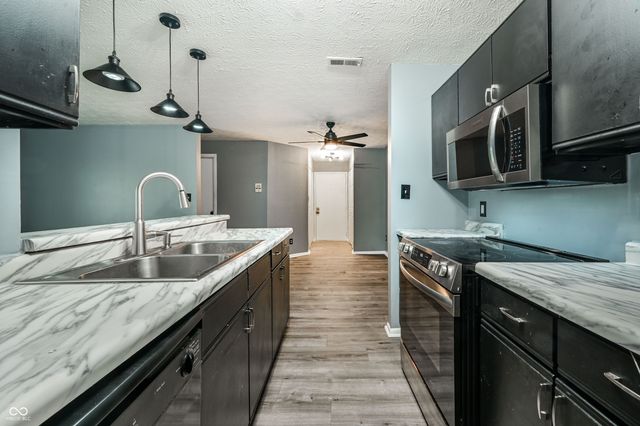 4351 Village Parkway Circle W 7, Indianapolis, IN 46254